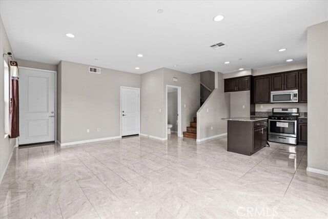 Building Photo - 915 S Belterra Way