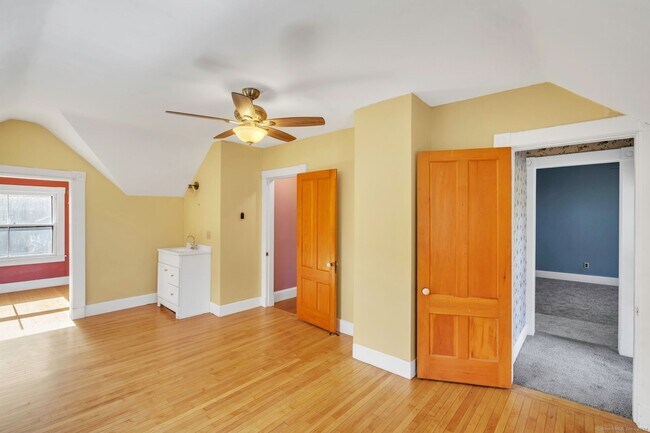 Building Photo - 46 Highland Terrace