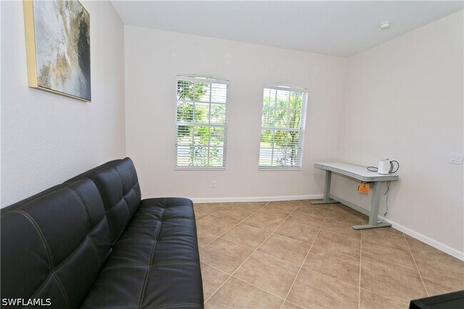Building Photo - 15578 Vallecas Ln