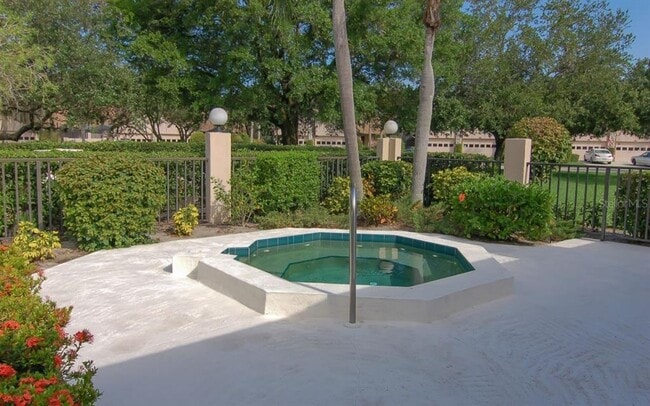 Building Photo - 5767 Avista Dr