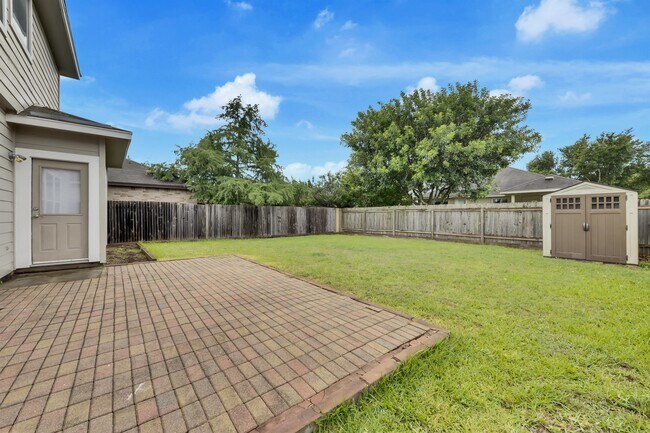 Building Photo - 10900 Gerald Allen Loop