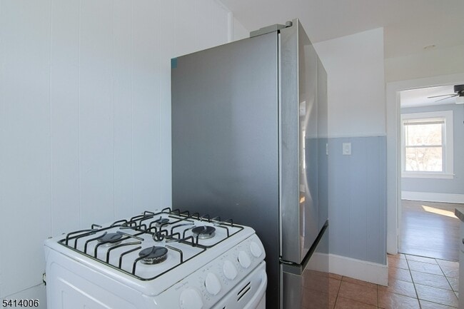 Building Photo - 70 Elm Rd