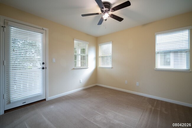 Building Photo - 5 Bed 3 Bath in Ka Makana at Hoakalei