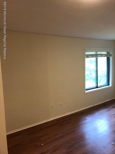 Building Photo - 171 Amberly Dr