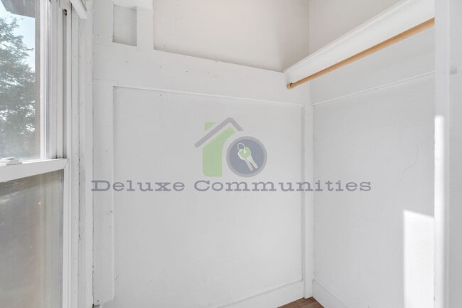 Building Photo - 1021 Broadway Ave NW