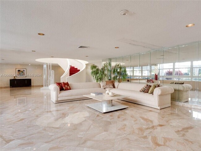 Building Photo - 1370 S Ocean Blvd