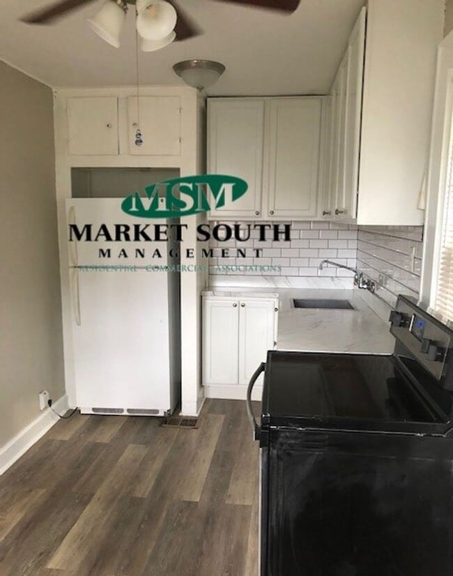 Building Photo - 508 E 48th St