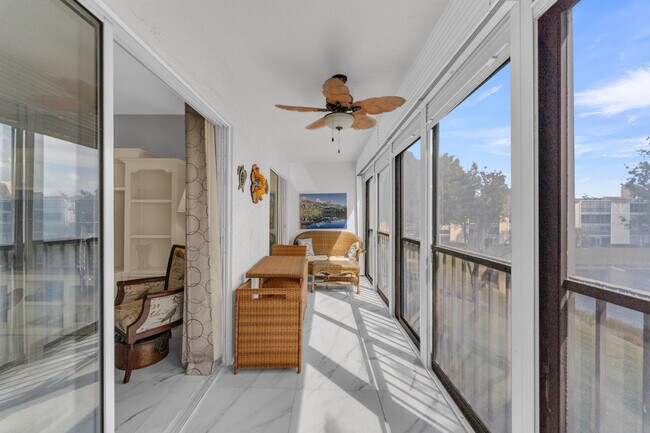 Building Photo - 7192 Huntington Ln