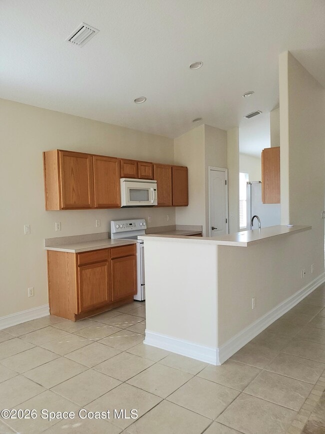 Building Photo - 1045 Venetian Dr