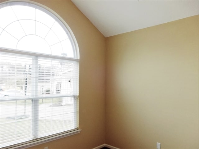 Building Photo - 111 Cassels Ln