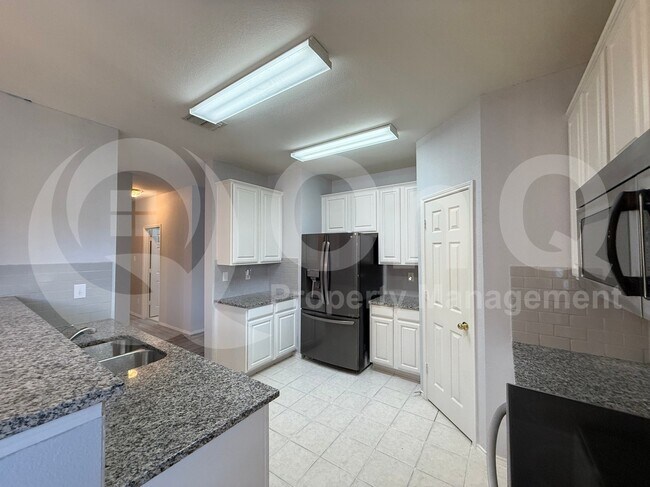 Building Photo - 1113 Shadowridge Cir