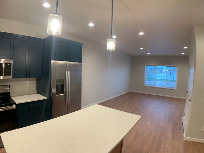 Building Photo - Valley View Townhomes