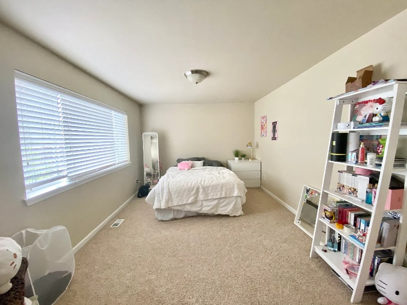 Building Photo - 4424 Edgewater Blvd NE