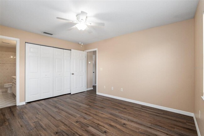 Building Photo - 2 Hemlock Radial Ct