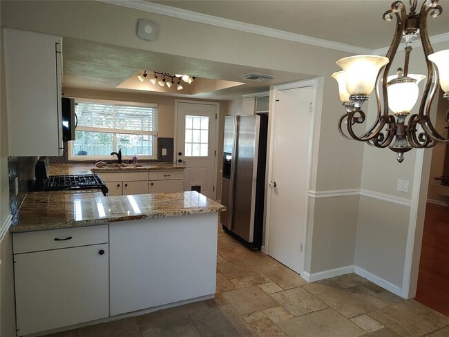 Building Photo - 11701 Shoshone Dr