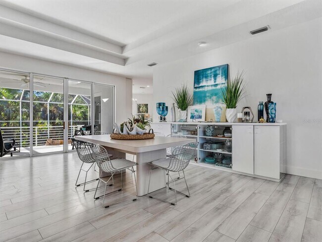 Building Photo - 5018 63rd Dr W