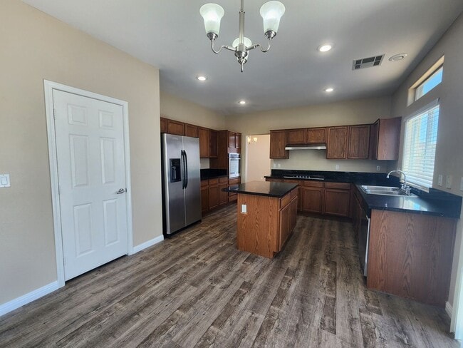 Building Photo - 7748 Cascade Bluffs Ct