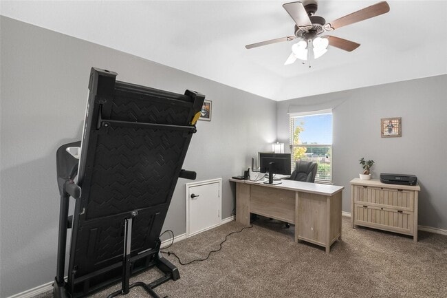 Building Photo - Resort-Style Living in the Heart of Dalton Ranch