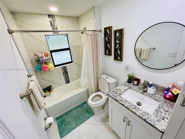 Building Photo - 1703 Edison Ave