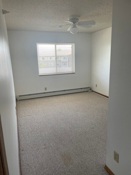 Building Photo - 664 Terrace Park Blvd