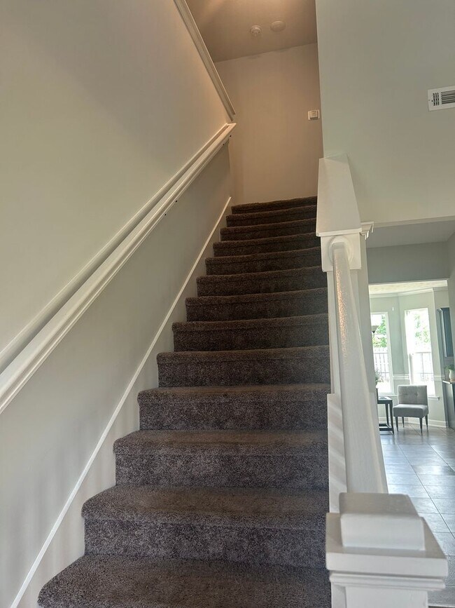 Building Photo - Beautiful Beazley designed Home