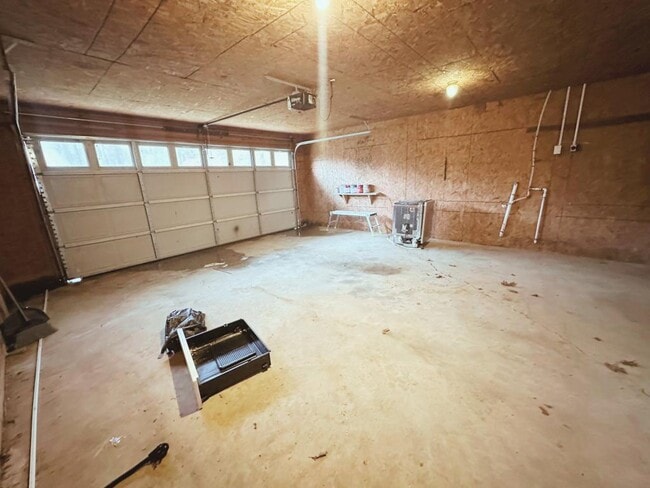 Building Photo - 29223 AR-84