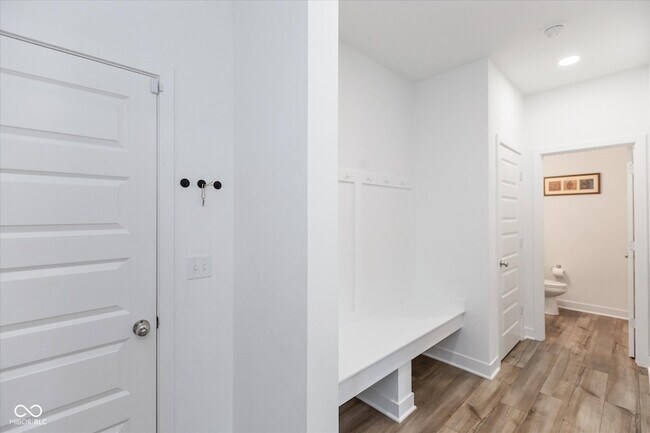 Building Photo - 3148 Hawking Ct