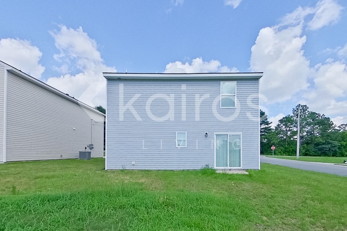 Building Photo - 2800 Jordan Ave
