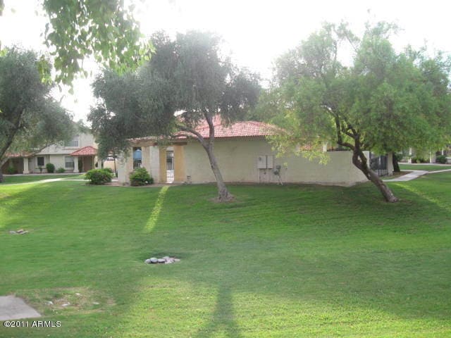 Building Photo - 5808 E Brown Rd