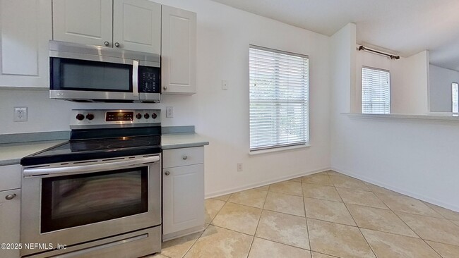 Building Photo - 1140 Hidden Cove Cir