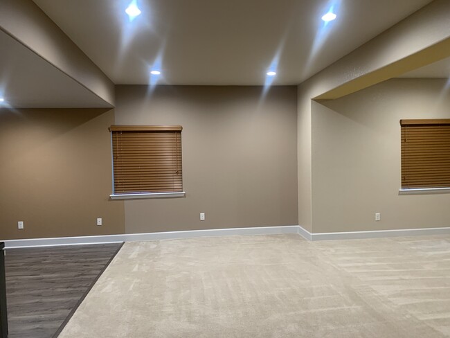 Dining room - 12642 Glencoe St