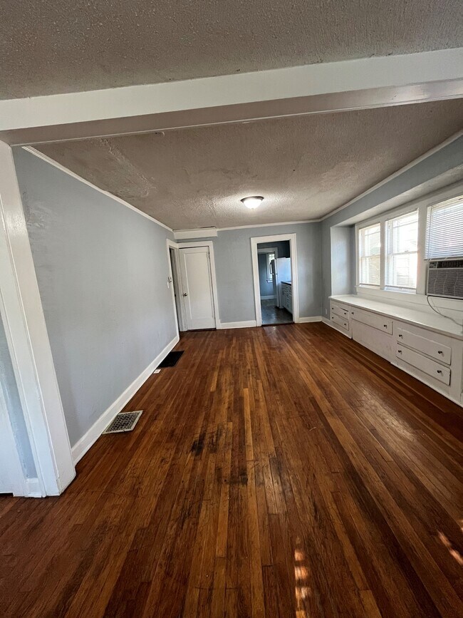 Built in seating and storage - 2913 N 27th St