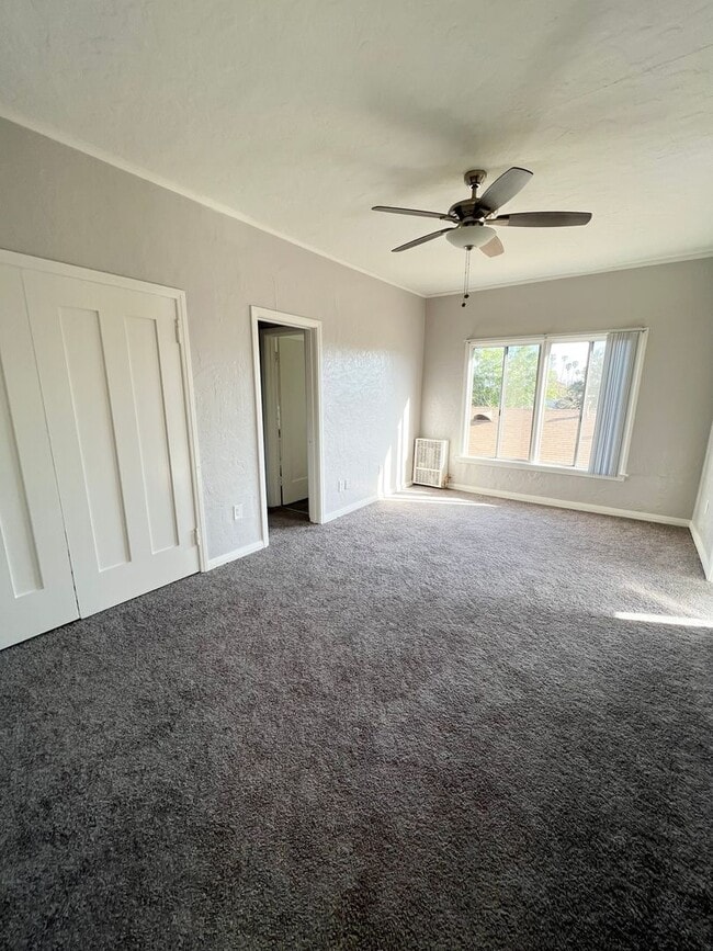 Interior Photo - 1147 Broad Ave. (El Portal)