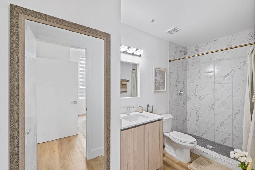 Building Photo - 1558 NW 1st St