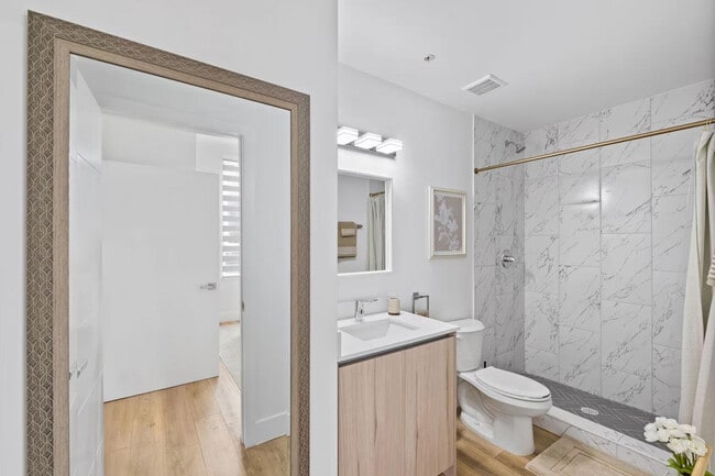 Building Photo - 1558 NW 1st St