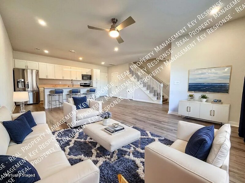 Building Photo - 3619 Hydes Ferry Rd