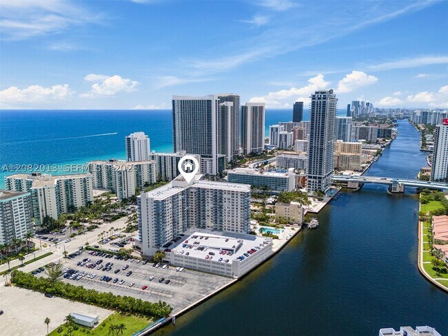 Building Photo - 3800 S Ocean Dr