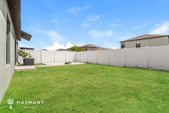 Building Photo - 14810 Crescent Rock Dr