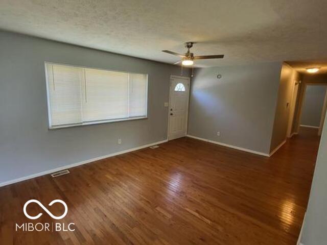 Building Photo - 4825 Hyperion Ct