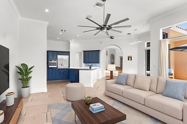 Building Photo - 3381 Lago De Talavera