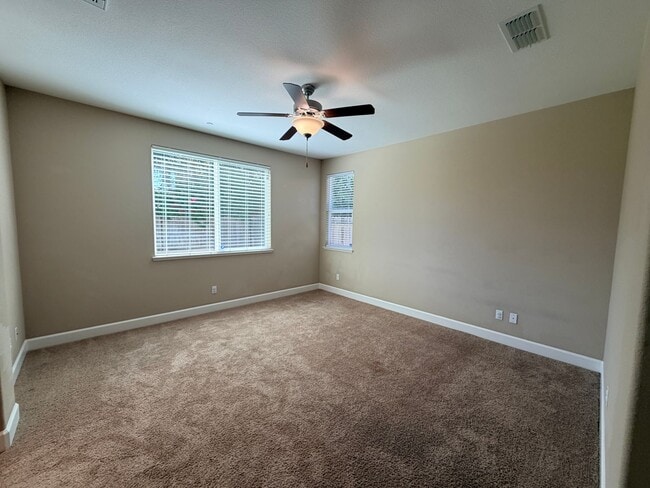 Building Photo - 1587 Manzanita Way
