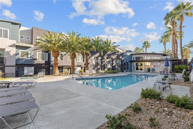 Building Photo - 9050 W Tropicana Ave