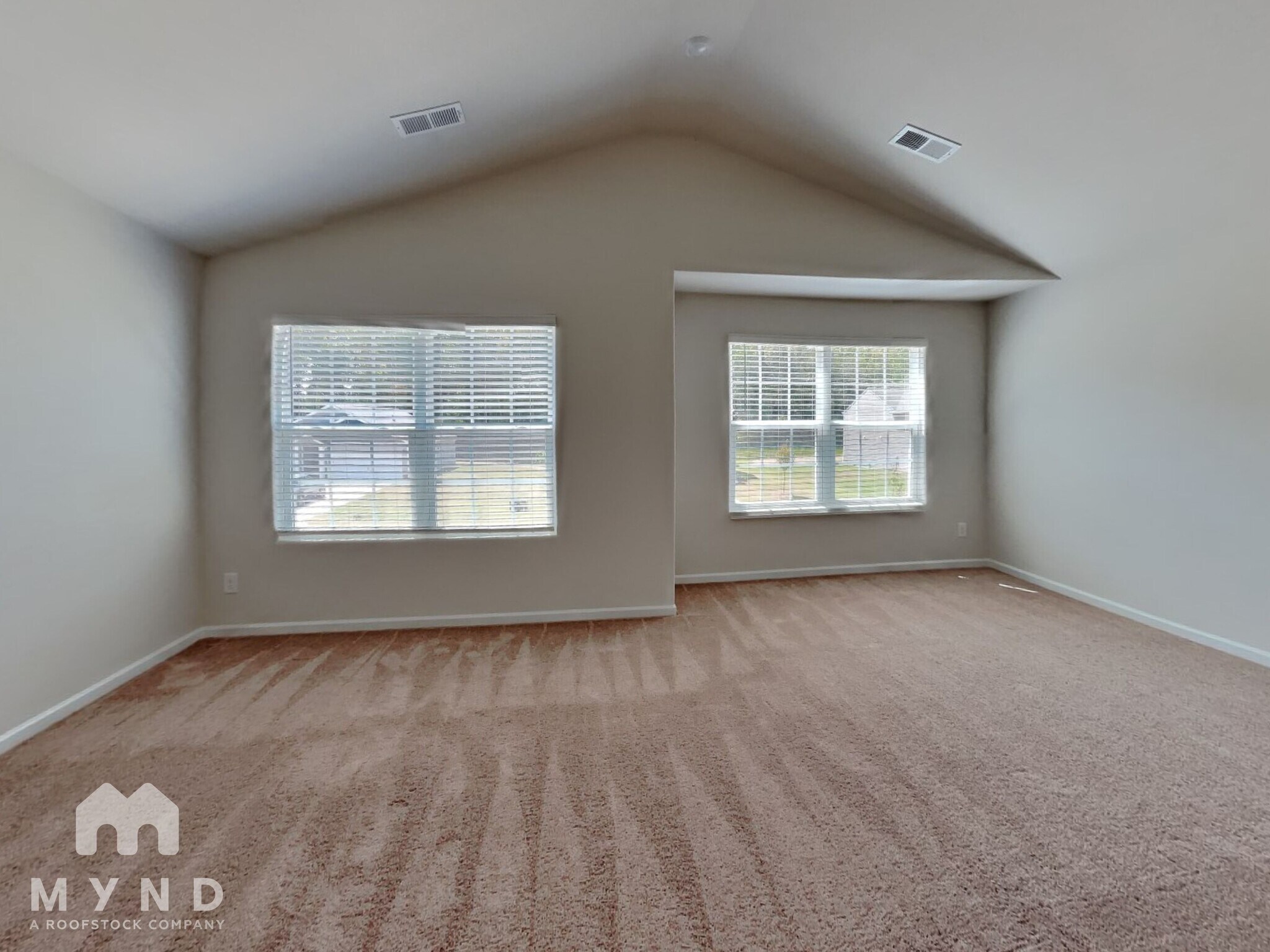 Building Photo - 189 Taverners Ln