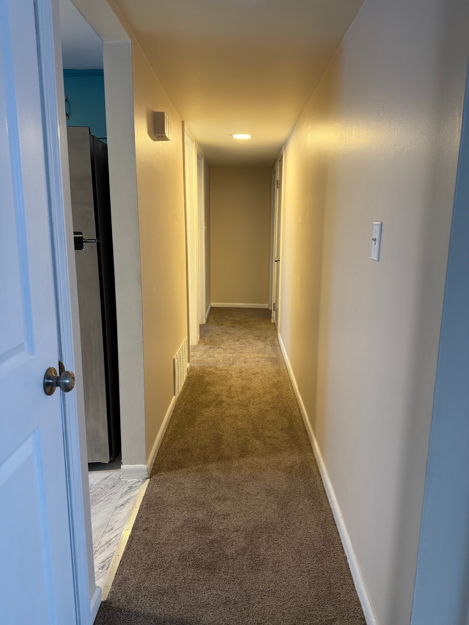 Building Photo - 235 Argus Dr