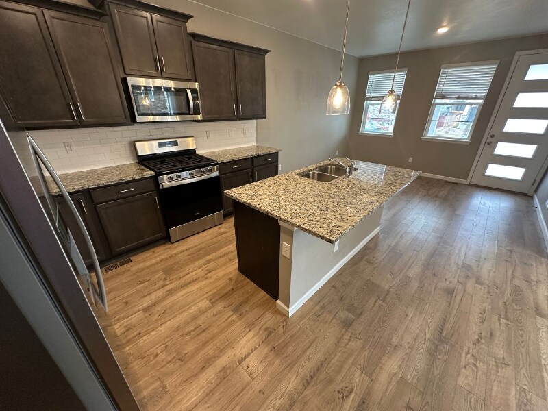 Building Photo - 21772 E 8th Ave