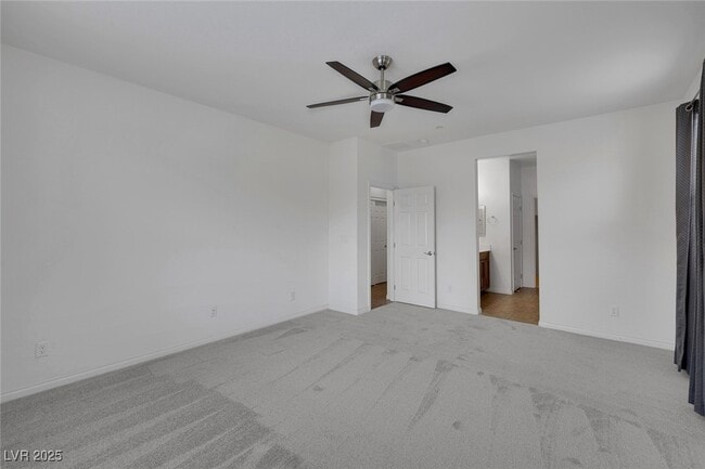 Building Photo - 489 Intonation St