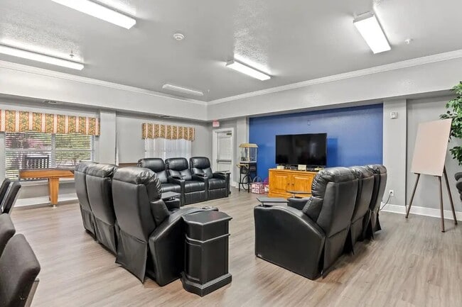 Building Photo - 1104 S Carrier Pkwy