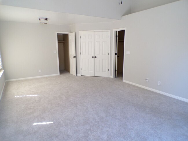 Building Photo - Beautiful East Modesto Home located in Sylvan School District