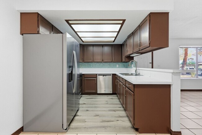 Building Photo - Beautifully Updated 2BR/2BA Downstairs Condo – Move-In Ready!