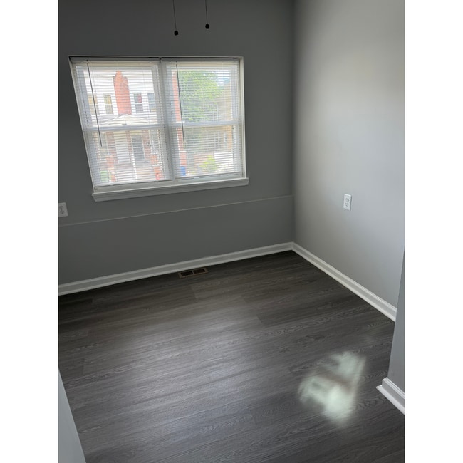 Building Photo - 803 Cator Ave
